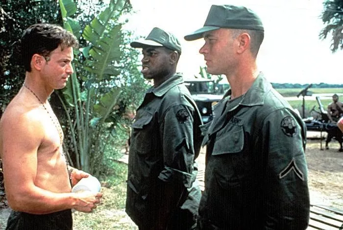 Gary Sinise (Lieutenant Dan Taylor), Mykelti Williamson (Bubba Blue), Tom Hanks (Forrest Gump)