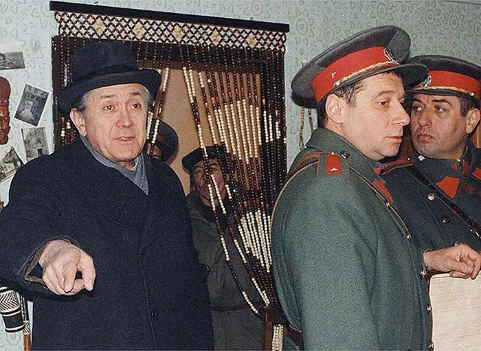 Petr Kostka (Jaroslav Šiktanc), Tomáš Töpfer (Karel Arazím), Zdeněk Junák (Josef Ambrož)