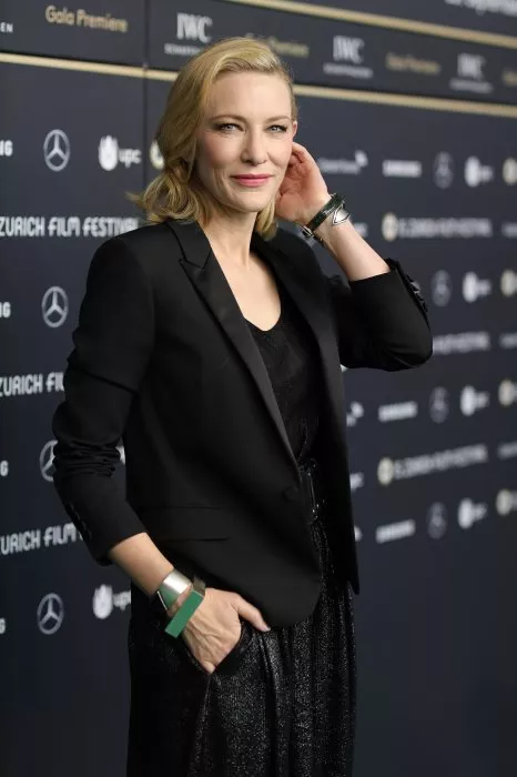 Cate Blanchett (Bernadette) zdroj: imdb.com 
promo k filmu