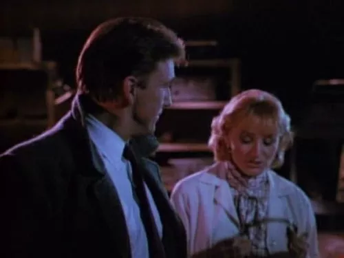 MacGyver (Richard Dean Anderson) (1985-1992) - Dr. Gwen Carpenter