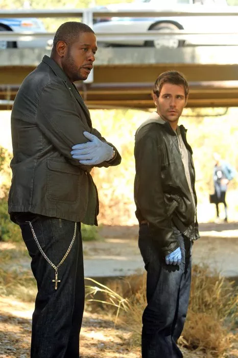 Forest Whitaker (Sam Cooper), Matt Ryan (Mick Rawson) zdroj: imdb.com