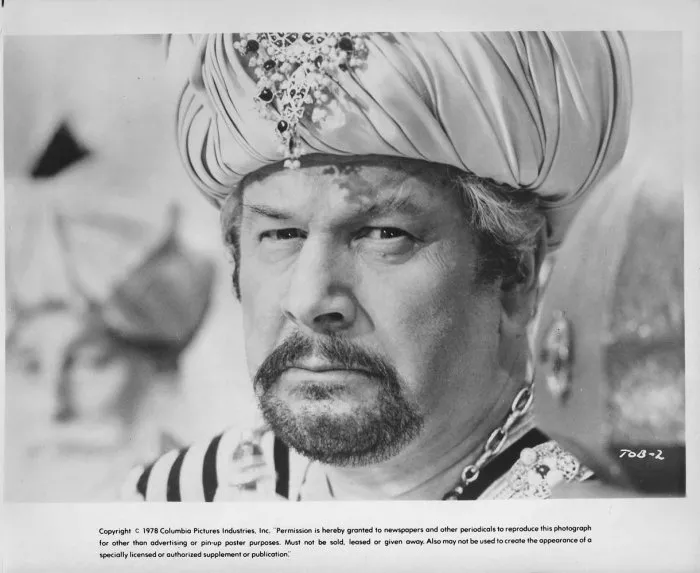 Peter Ustinov (The Caliph) zdroj: imdb.com