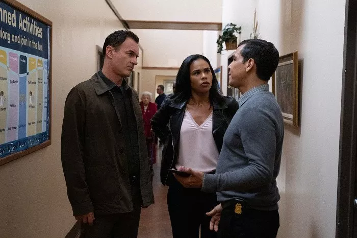 Julian McMahon (Supervisory Special Agent Jess LaCroix), Roxy Sternberg (Special Agent Sheryll Barnes), Nathaniel Arcand (Special Agent Clinton Skye)