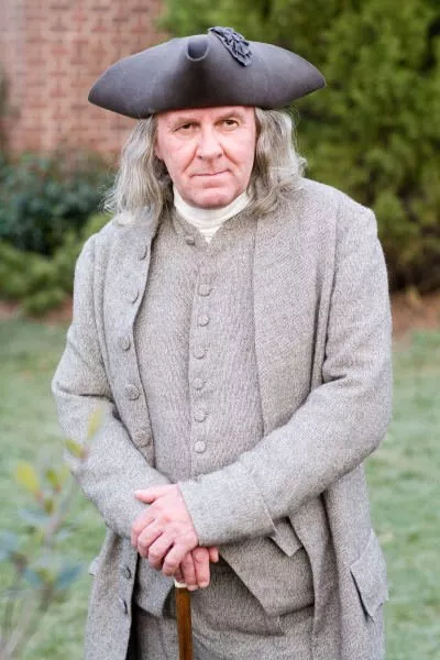 Tom Wilkinson (Benjamin Franklin) zdroj: imdb.com