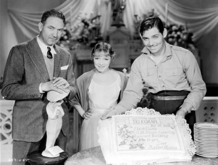 Clark Gable, Victor Fleming, Helen Hayes zdroj: imdb.com 
promo k filmu