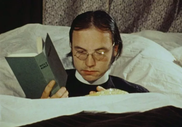 Smrtelná postel: Postel, která požírá (1977)