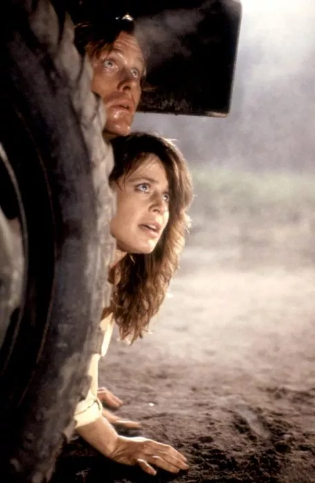 Linda Hamilton (Amy Franklin), Brian Kerwin (Hank Mitchell) zdroj: imdb.com
