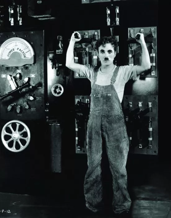 Charles Chaplin (A Factory Worker) zdroj: imdb.com