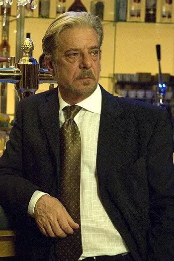Giancarlo Giannini (Rene Mathis)
