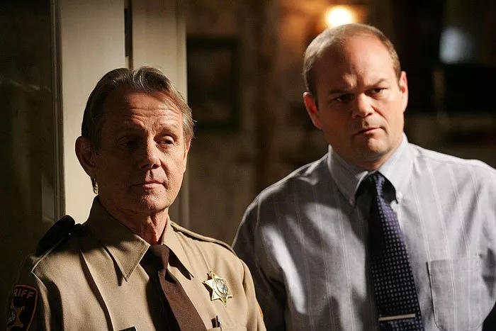 William Sanderson (Sheriff Bud Dearborne), Chris Bauer (Andy Bellefleur)