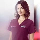 Torrey DeVitto (Dr. Natalie Manningová)
