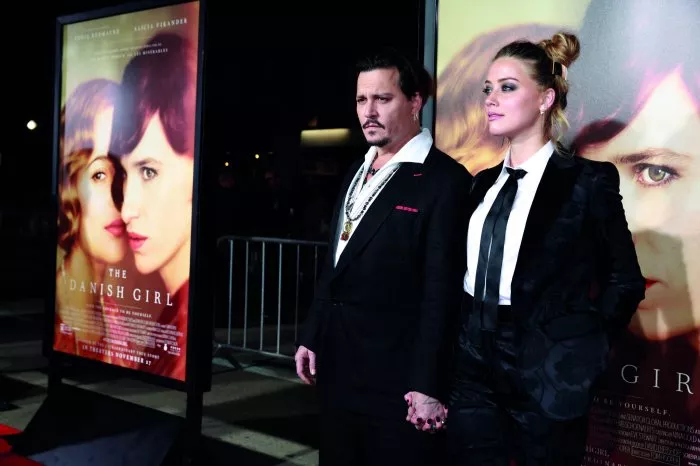 Johnny Depp, Amber Heard (Ulla) zdroj: imdb.com 
promo k filmu