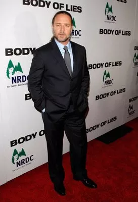 Russell Crowe (Ed Hoffman) zdroj: imdb.com 
promo k filmu