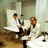 Sestřičky (1983) - zdravotní sestra zvaná babi