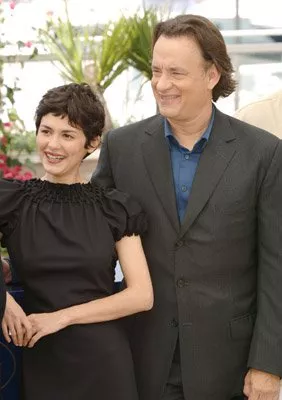 Tom Hanks (Robert Langdon), Audrey Tautou (Sophie Neveu) zdroj: imdb.com 
promo k filmu