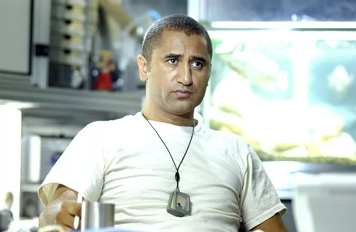 Cliff Curtis (Searle)