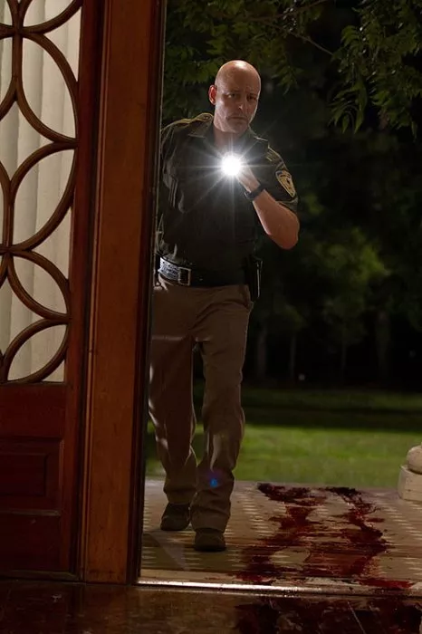 James MacDonald (Officer Marvin)