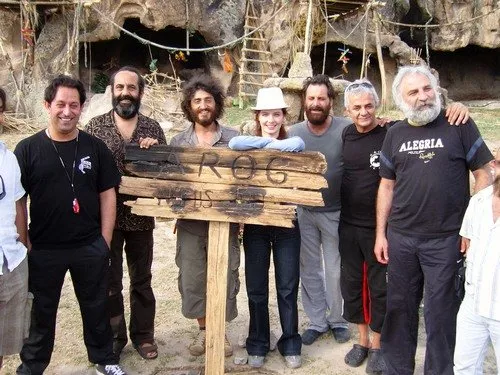 Zafer Algöz, Ozan Guven, Ozkan Ugur, Cem Yilmaz, Hasan Kaçan, Metin Keçeci, Nil Karaibrahimgil zdroj: imdb.com