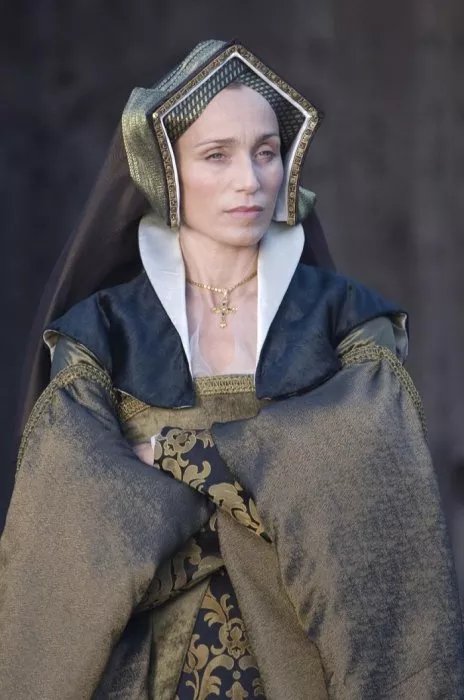 Kristin Scott Thomas (Lady Elizabeth Boleyn)
