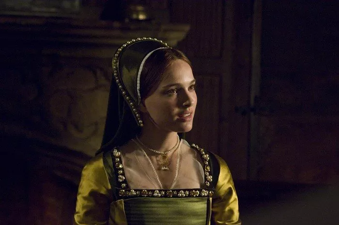 Natalie Portman (Anne Boleyn)