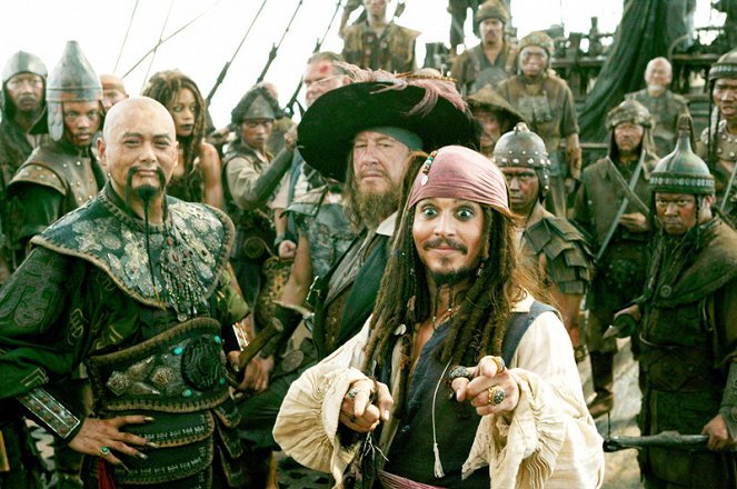 Yun-Fat Chow (Captain Sao Feng), Geoffrey Rush (Captain Hector Barbossa), Naomie Harris (Tia Dalma), Johnny Depp (Jack Sparrow)