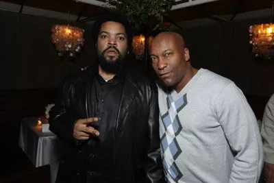 Ice Cube (Durell), John Singleton zdroj: imdb.com 
promo k filmu
