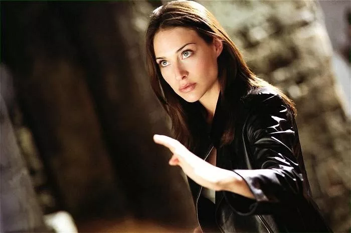 Claire Forlani (Nicole James)