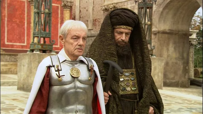 Valentin Gaft (Man in Uniform), Kirill Lavrov (Pontius Pilate) zdroj: imdb.com
