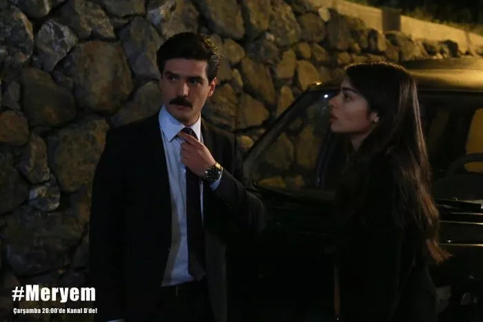 Cemal Toktas (Oktay Sahin), Ayça Aysin Turan (Meryem Akça) zdroj: imdb.com
