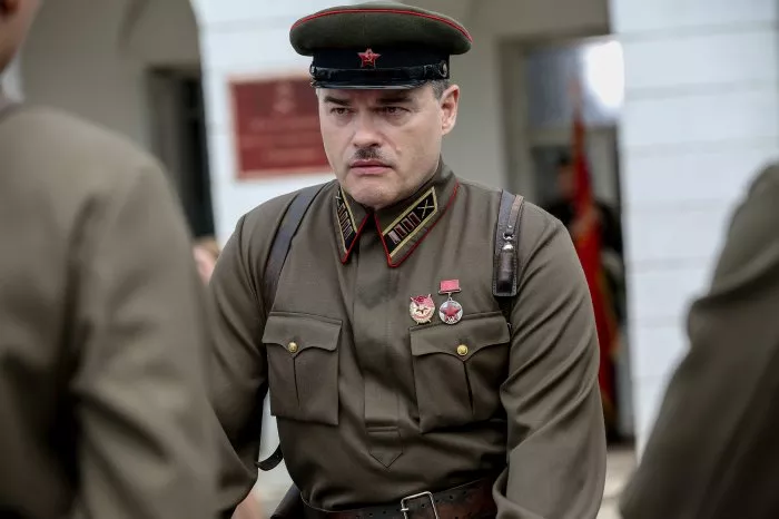 Evgeniy Dyatlov (Colonel Strelbitsky) zdroj: imdb.com