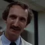 Sťahujúca sa slučka (1984) - Medical Examiner