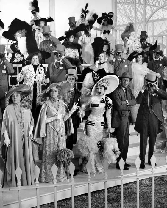 Gladys Cooper (Mrs. Higgins), Jeremy Brett (Freddy Eynsford-Hill), Audrey Hepburn (Eliza Doolittle), Rex Harrison (Professor Henry Higgins)
