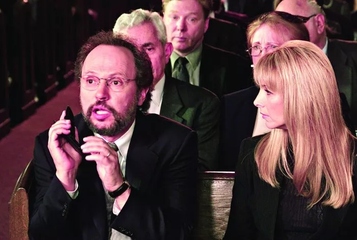 Billy Crystal (Dr. Ben Sobel), Lisa Kudrow (Laura MacNamara Sobel) zdroj: imdb.com