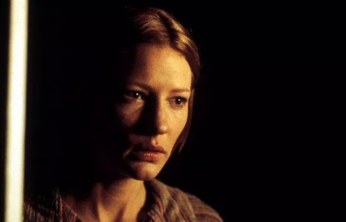 Cate Blanchett (Annabelle ’Annie’ Wilson)