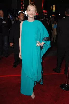 Cate Blanchett (Queen Elizabeth I) zdroj: imdb.com 
promo k filmu