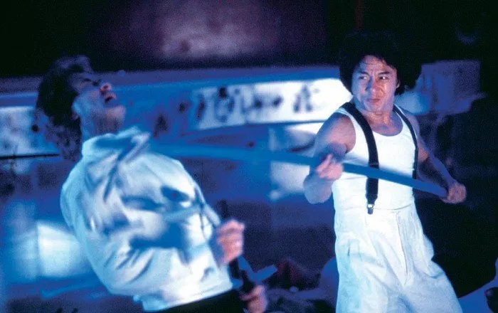 Richard Norton (Col. MacDonald), Jackie Chan (Ryo Saeba)