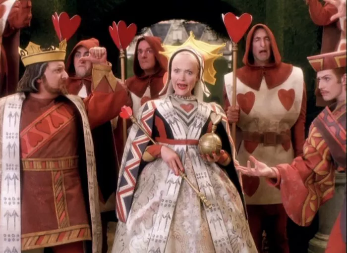 Miranda Richardson (Queen of Hearts), Jason Flemyng (Sir Jack, the Knave of Hearts), Simon Russell Beale (King Cedric of Hearts) zdroj: imdb.com