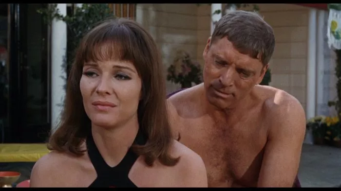 Burt Lancaster (Ned Merrill), Janice Rule (Shirley Abbott) zdroj: imdb.com