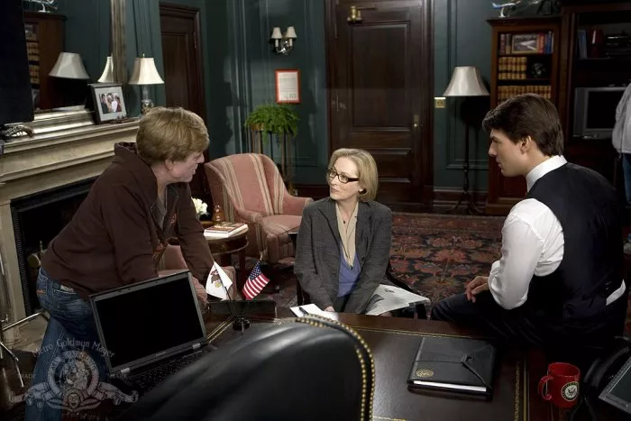 Tom Cruise (Senator Jasper Irving), Robert Redford (Professor Stephen Malley), Meryl Streep (Janine Roth) zdroj: imdb.com