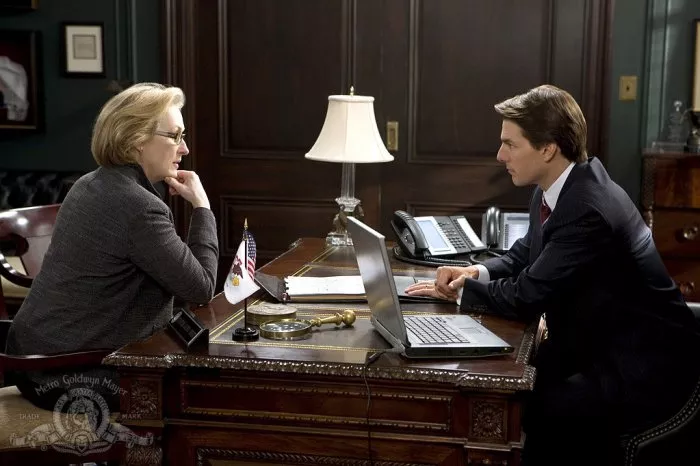 Tom Cruise (Senator Jasper Irving), Meryl Streep (Janine Roth) zdroj: imdb.com