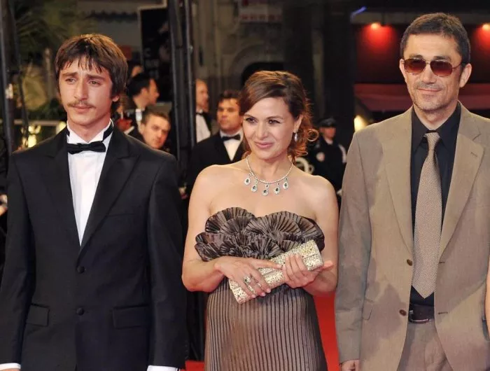 Nuri Bilge Ceylan, Ahmet Rifat Sungar (Ismail), Hatice Aslan (Hacer) zdroj: imdb.com