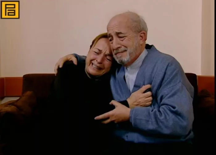 Emin Olcay (Ömer Candan (2003-), Serpil Tamur (Nazife Candan) zdroj: imdb.com