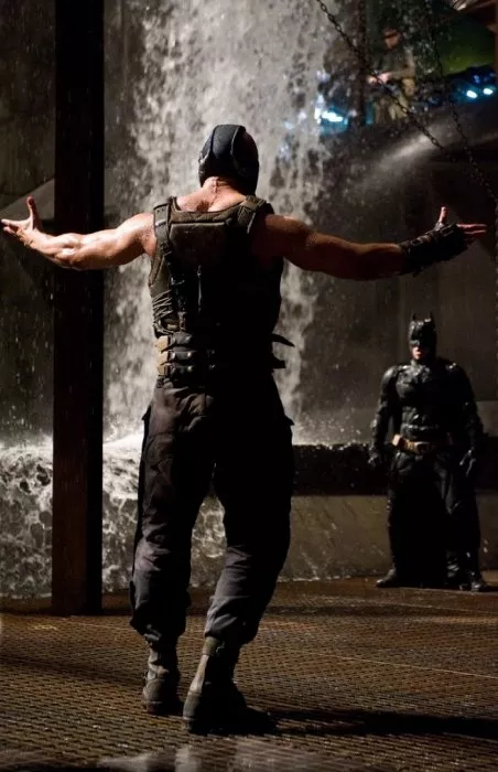 Tom Hardy (Bane), Christian Bale (Bruce Wayne)