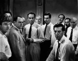 Dvanáct rozhněvaných mužů (1957) - Juror 7