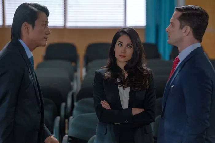 David Fumero (Mike Sandoval), Sung Kang (Assistant U.S. Attorney John Mak), Lela Loren (Angela Valdes) zdroj: imdb.com