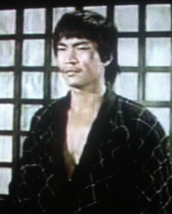 Bruce Lee: Cesta bojovníka (2000) - Fighter accomplice 
  
  
  (archive footage)