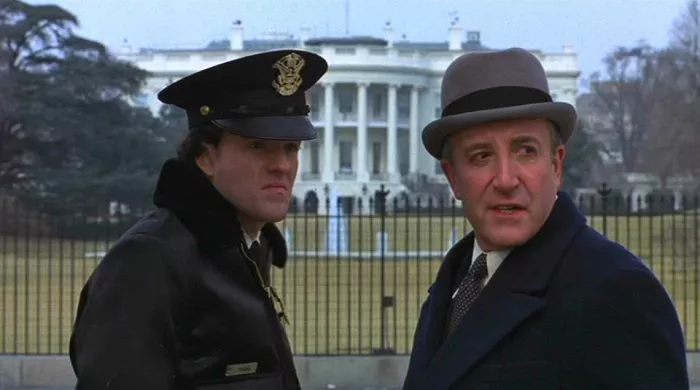 Byl jsem při tom 1979 (1980) - Policeman by White House