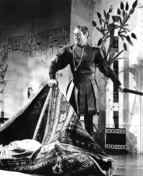 Rex Harrison (Julius Caesar)