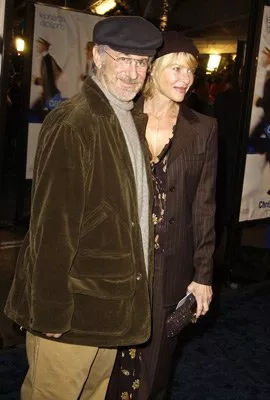 Steven Spielberg, Kate Capshaw zdroj: imdb.com 
promo k filmu