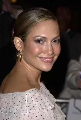 Jennifer Lopez (Mary Fiore) zdroj: imdb.com 
promo k filmu